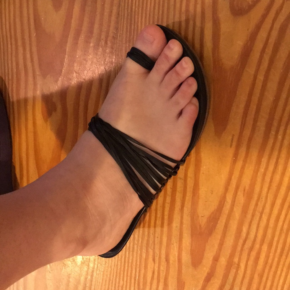 *SOLD* Adorable sandals